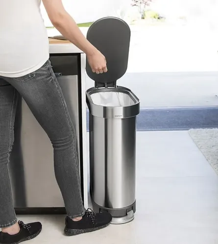  פח דוושה צר נירוסטה 45 ל' סימפליומן | Simplehuman