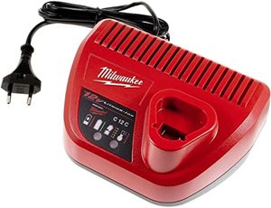 מטען מהיר לסוללות 12V מבית Milwaukee 