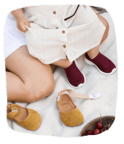 נעלי בובה של בייבי מוקס Baby mocs צבע חרדל