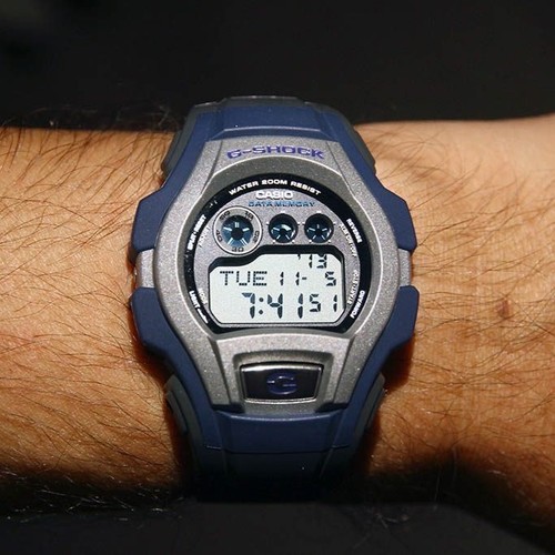 שעון G-SHOCK ספורטיבי לגבר