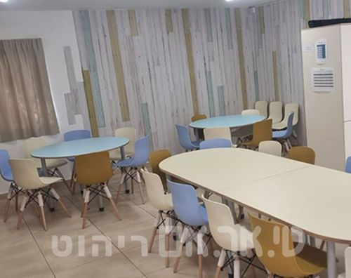 חדר מורים מעוצב