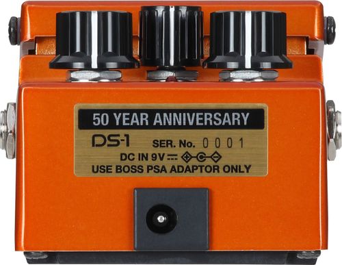 זוית נוספת Boss DS-1-B50A 50th Anniversary