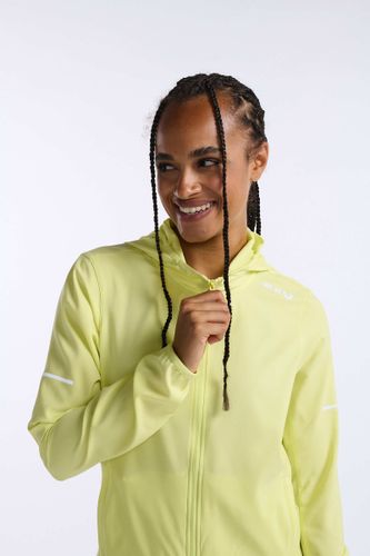 מעיל ספורט נשים Aero Jacket LLT/WRF