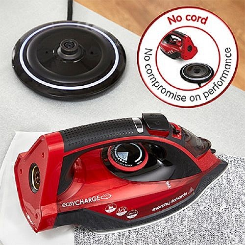 מגהץ אדים אלחוטי MORPHY RICHARDS דגם 303250 