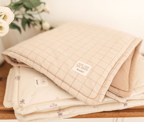 שמיכת תינוק לחורף ומעבר עם מילוי 100% כותנה ג'רזי 115*85 ס