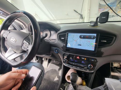 מערכת מולטימדיה ליונדאי איוניק 2020 genesis standart