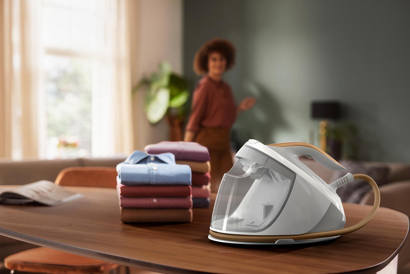 מגהץ קיטור Philips PSG7040/10 עם טכנולוגיית OptimalTEMP