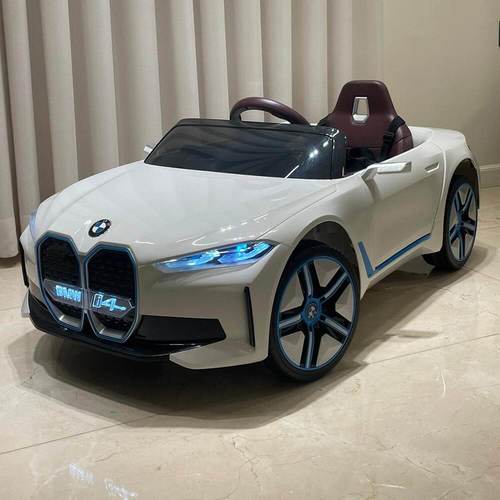 רכב ממונע 12V במוו  - BMW i4