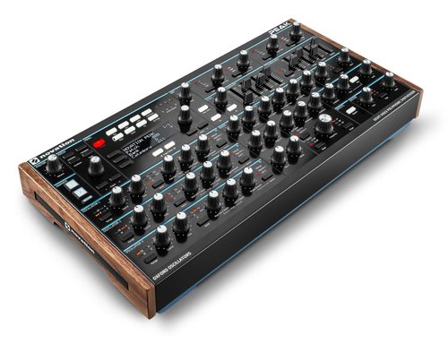novation peak synthesizer top left