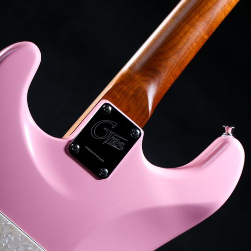 גיטרה חשמלית חכמה Mooer GTRS Professional S801 Intelligent Guitar - Shell pink