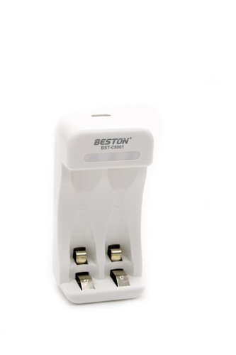 מטען ל2 סוללות בחיבור USB