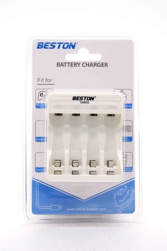 מטען ל4 סוללות בחיבור USB