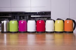 קומקום חשמלי בצבעים שונים BENATON BT-2225