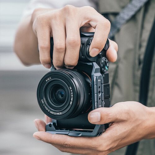 כלוב למצלמת סוני Falcam Quick Release Cage a7C II