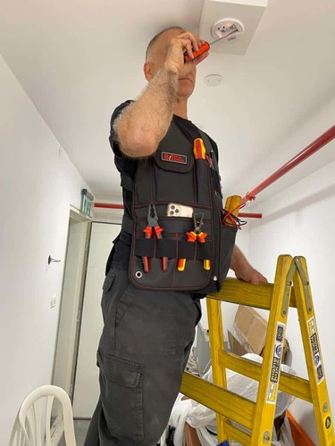 ווסט ארגונית לכלים ואביזרים B.Tech למקצוען No 18