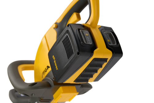 מגזמת נטענת HT 300e + מטען + 2 סוללות 2 אמפר סטיגה מק