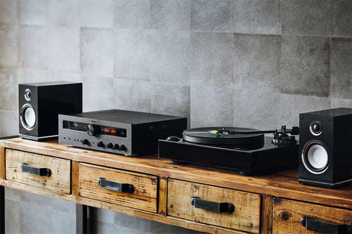 Magnat MTT 990 Turntable