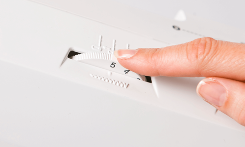 מכונת תפירה ברדר דגם XQ3700 חזקה עם גרייפר תעשייתי - שנת 2025! במחיר השקה