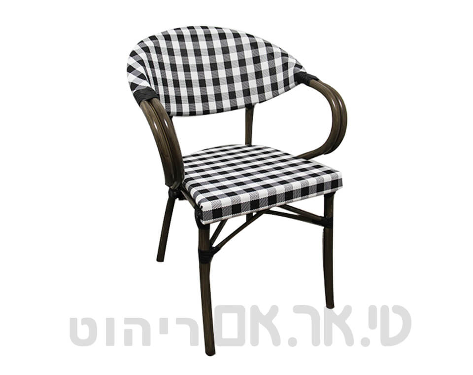 כסא דגם דמקה עם ידיות