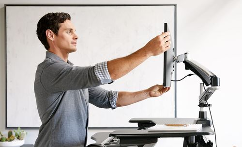 זרוע למסך בודד Platinum Series Single Monitor Arms