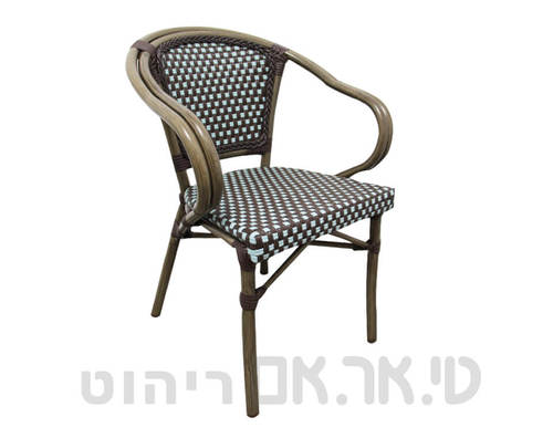 כסא ראטן דגם סקיי עם ידיות