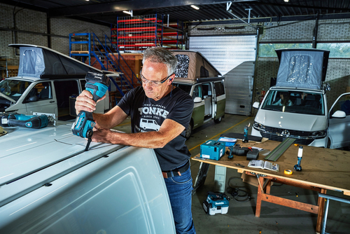 מולטיטול נטען - MAKITA DTM52 18V BL