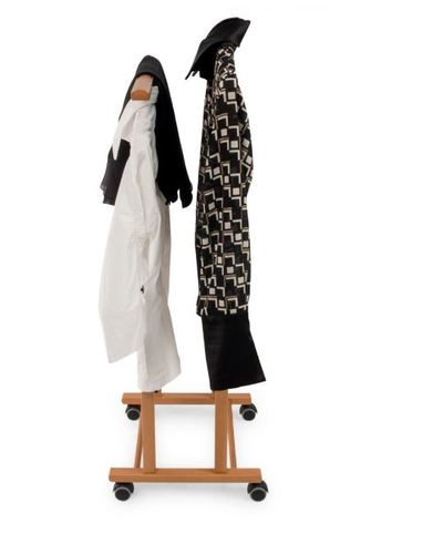 מתלה בגדים דובדבן TRENDY clothes valet