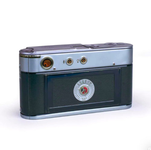 קופסת פח: Vintage Camera