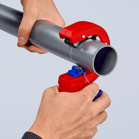 חותך צינורות ניקוז מפלסטיק Knipex קניפקס