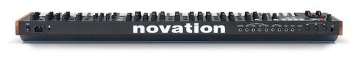 זוית נוספת  Novation Summit synthesizer back