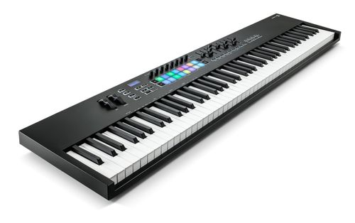 זוית נוספת novation launchkey 88 mk3 top left