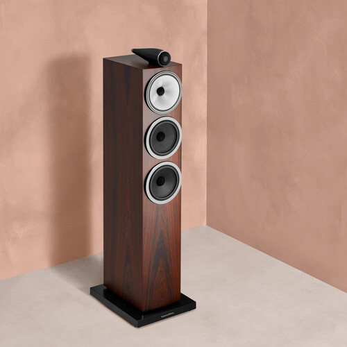 Bowers & Wilkins 703 S3