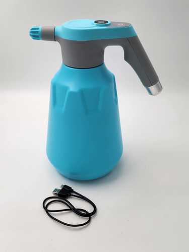 מרסס גינה חשמלי נטען 2 ליטר עם לחץ קבוע ובקרת זרימה מתקדמת. ריסוס יעיל ללא מאמץ לטיפוח הגינה. ₪135 - הזמינו עכשיו!