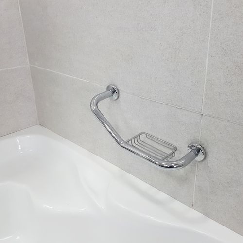ידית אחיזה לאמבטיה עם סבוניה ניקל מבריק