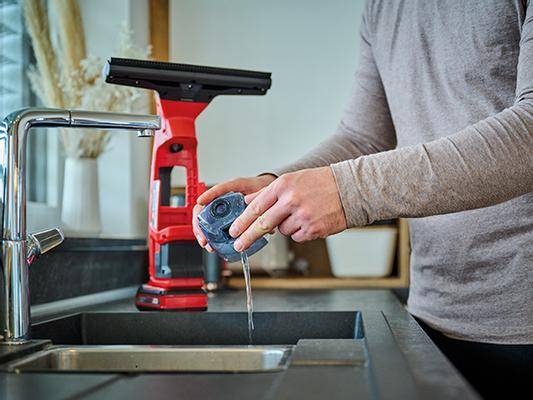 גוף מנקה חלונות נטען איינהל 18V Einhell BRILLIANTO