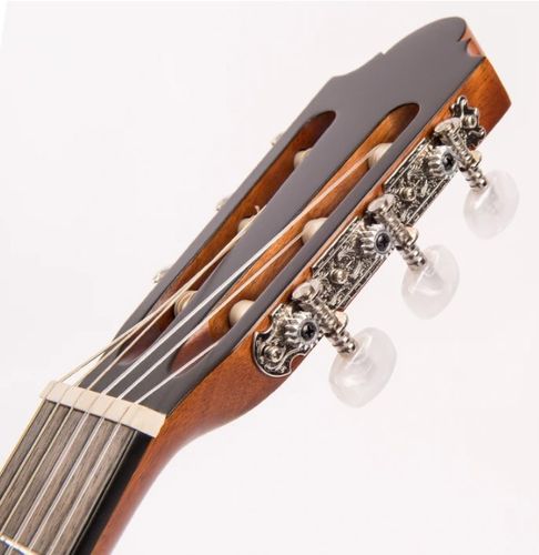 זוית נוספת Santos Martinez Principante 4/4 Size Classic Guitar