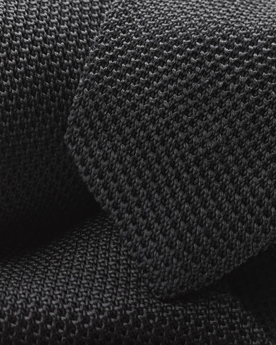 עניבה דקה -   Black silk knitted slim tie
