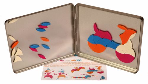 ערכת משחק במגנטים מספוג לבית ולטיולים iOTOBO באריזת פח רב פעמית - סנאי