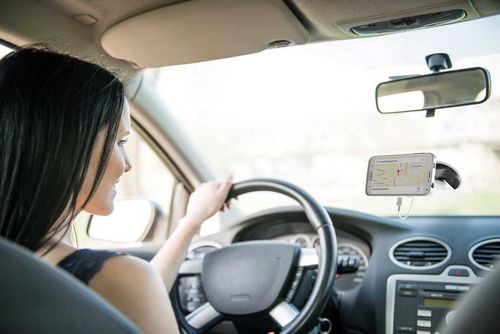 זרוע Qi מגנטית לרכב לטעינה אלחוטית Exelium Up UPM200