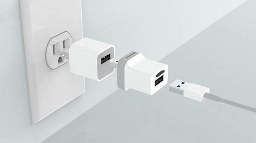 גיבוי קבצים נייד לאייפון בטעינה PhotoCube