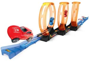 מסלול מכוניות עם 3 טבעות ו 2 מכוניות