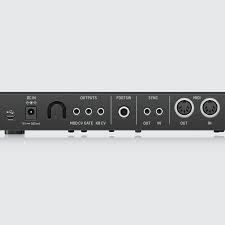 מקלדת שליטה Behringer Swing