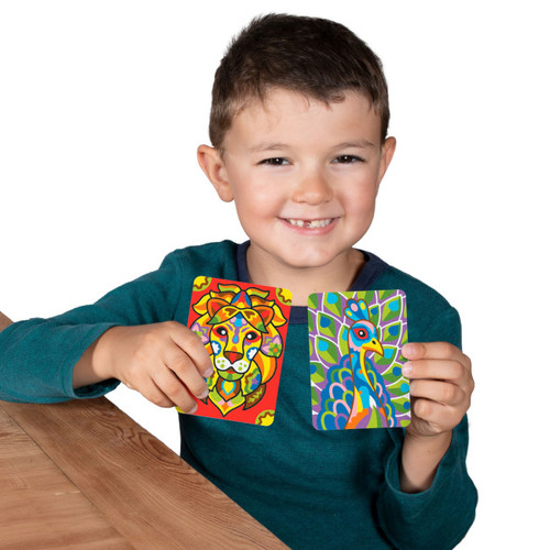 תיק יצירה לילדים: חיות פנטסטיות עם 12 צבעי חול ו 2 תמונות דבק מאוירות