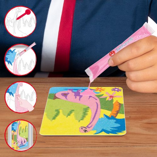 תיק יצירה לילדים: דינוזאורים עם 12 צבעי חול ו 2 תמונות דבק מאוירות