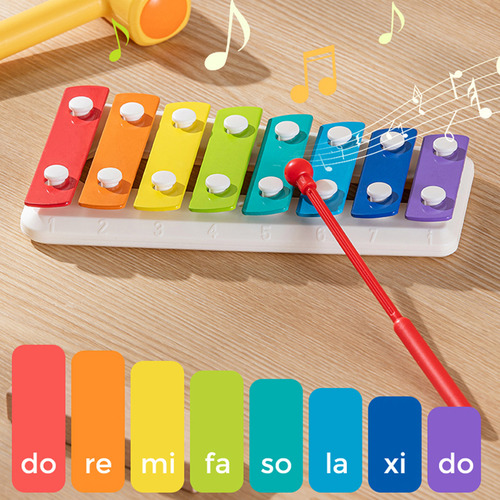 משחק קסילופון עם הך פטיש ו 3 כדורים עם הבעות פנים