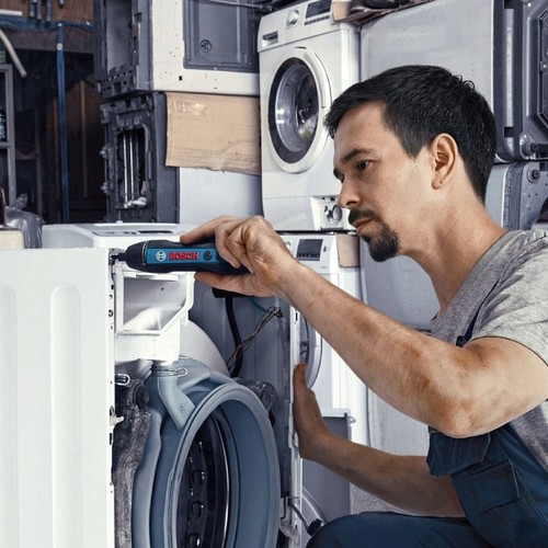 מברג נטען Bosch דגם GO 2 עם 25 ביטים במזוודה