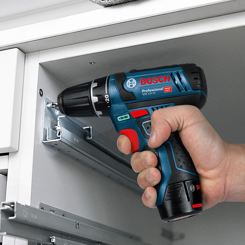 מברגה/ מקדחה 12V Bosch דגם GSR 12V-15 עם סוללות 2AH ו-4AH