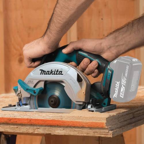 מסור עגול נטען 18V MAKITA XSH03Z גוף