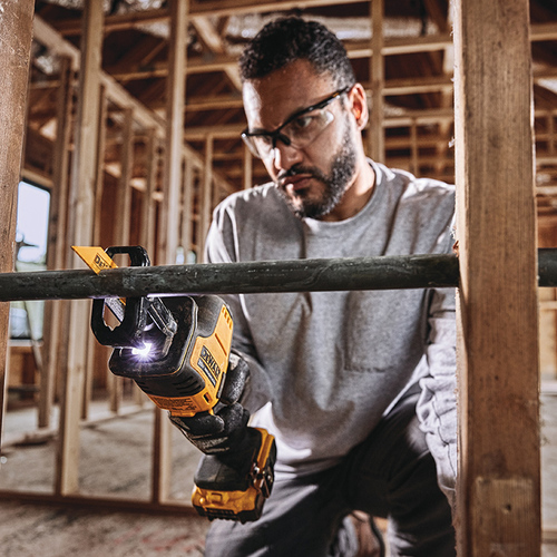 מסור חרב נטען בראשלס DeWALT DCS369N 18V גוף