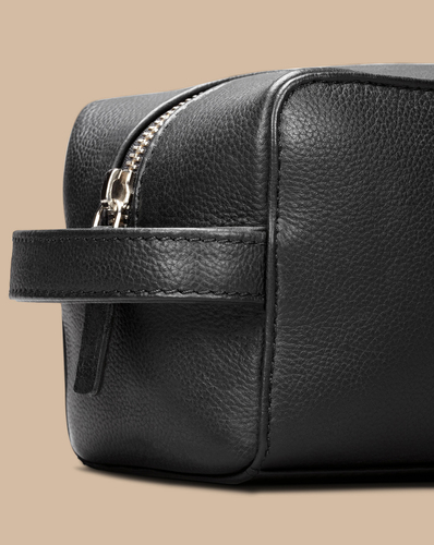 תיק הרחצה מעור -  Black grain leather washbag